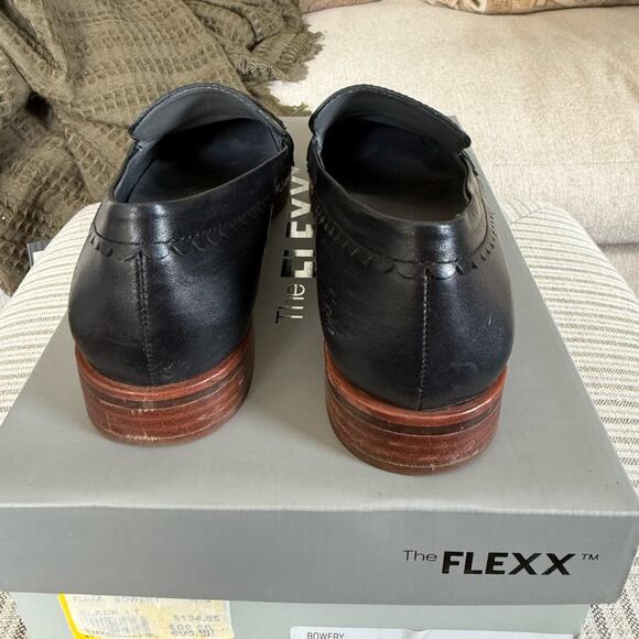 The Flexx Bowery Black Leather Loafer - Picture 11 of 11